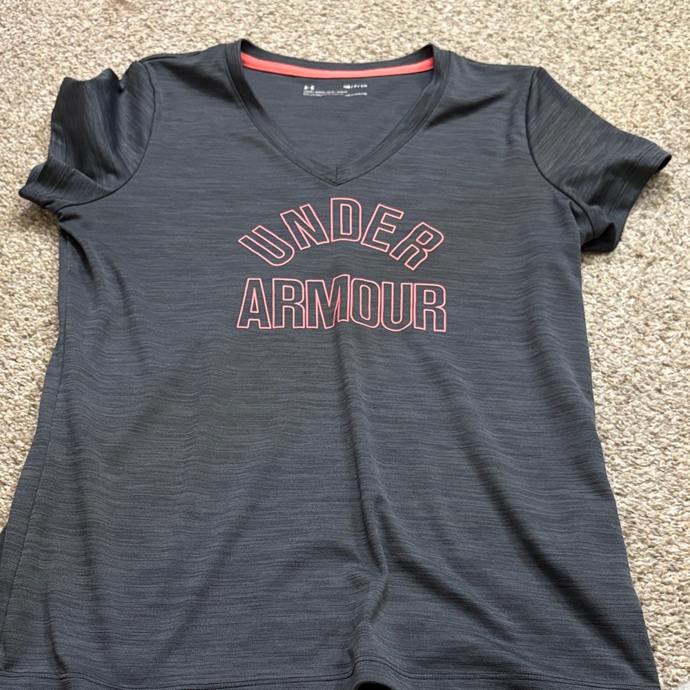 Under Armour Women's Charcoal V-Neck Tee